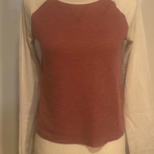 •Faded Red & White Waffle Type Long Sleeve Top•